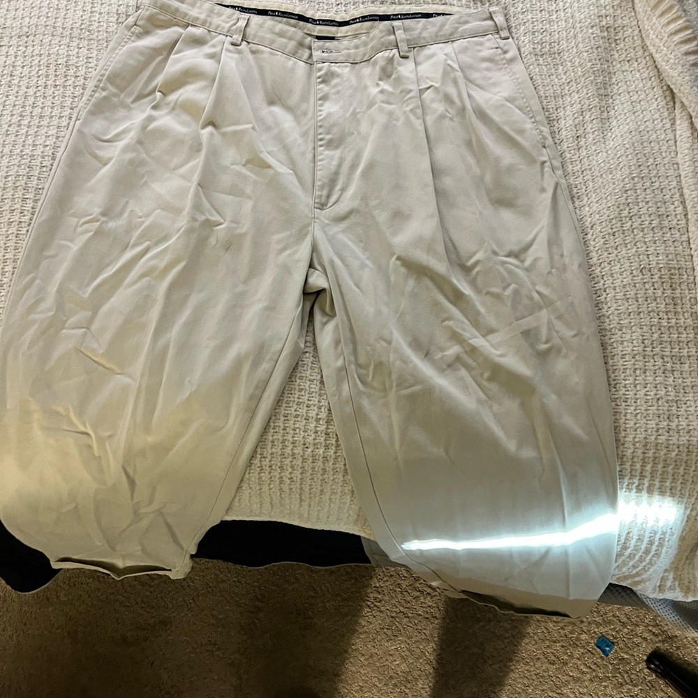 RalphLaurenpolo chinos,white in color,42.34 in size very clean, just need a iron